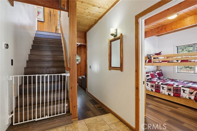 Detail Gallery Image 17 of 43 For 788 Silver Tip, Big Bear Lake,  CA 92315 - 3 Beds | 3 Baths