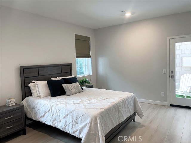 Detail Gallery Image 8 of 21 For 1060 N Anaheim Blvd #2, Anaheim,  CA 92801 - 4 Beds | 3/1 Baths