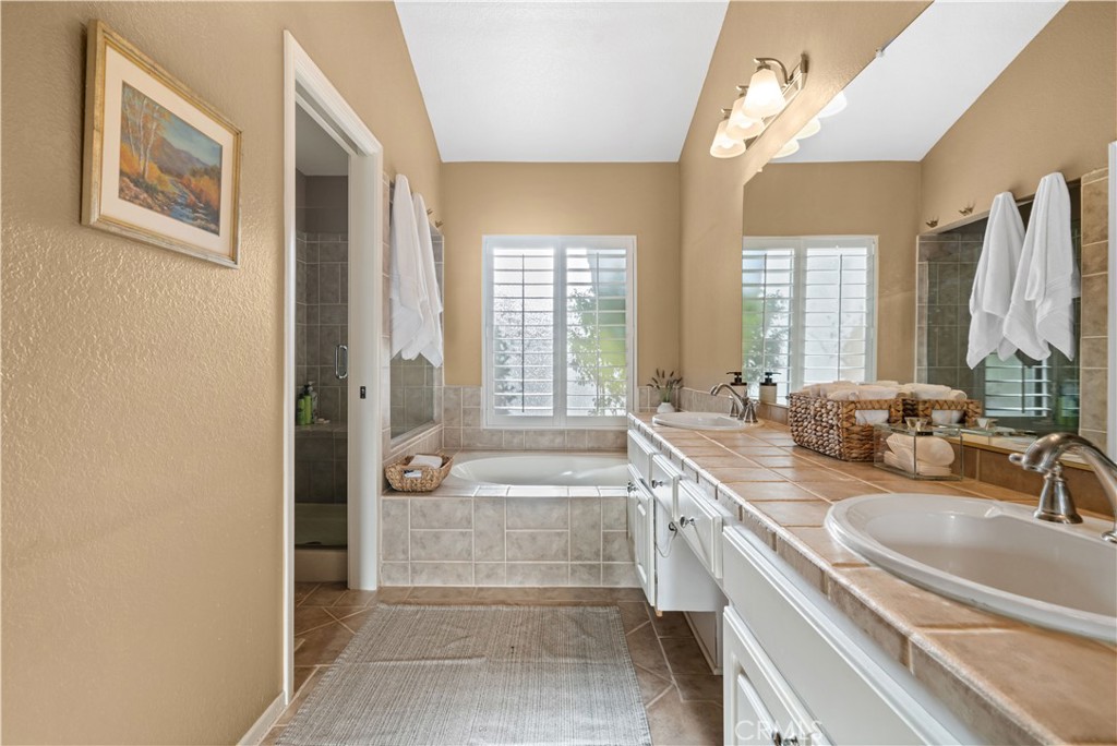 E2b9a930 A633 45ae 9bbc C48f44097e9c