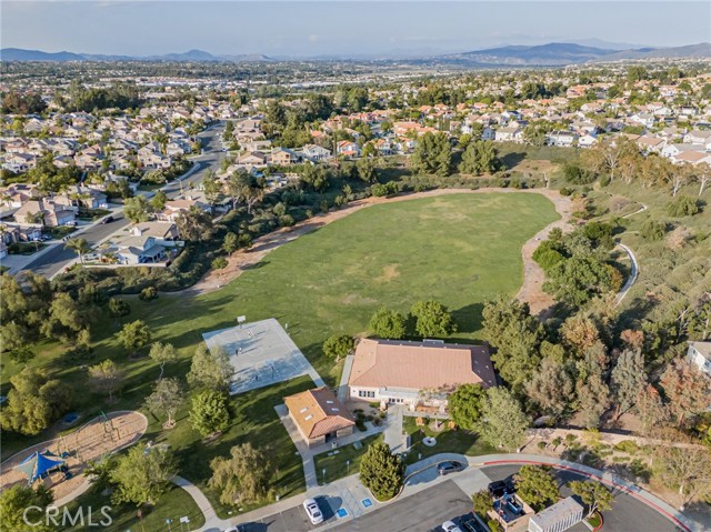 45077 Corte Bravo, Temecula CA: https://media.crmls.org/medias/e2ba95b8-9a1b-4f9b-b366-d926dbaee89f.jpg