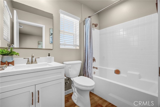 200 East 14th Street, 8 photo 10
