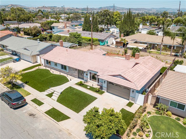 Detail Gallery Image 6 of 18 For 4802 Brookway Ave, Yorba Linda,  CA 92886 - 4 Beds | 3 Baths