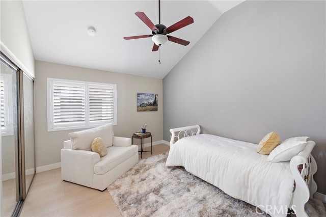 22242 Wayside, Mission Viejo CA: https://media.crmls.org/medias/e2bc0a2c-52e8-40f3-9630-fcacf973cbad.jpg