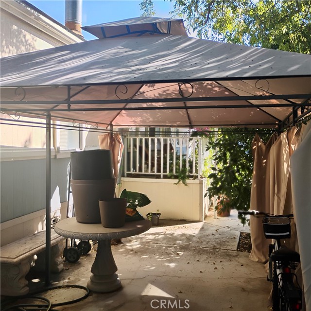 Detail Gallery Image 5 of 7 For 2851 S La Cadena Dr #110,  Colton,  CA 92324 - 4 Beds | 2 Baths