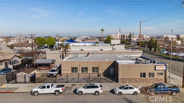 2201 H Street, Bakersfield, California 93301, ,Commercial Sale,For Sale,2201 H Street,CRSR24018199