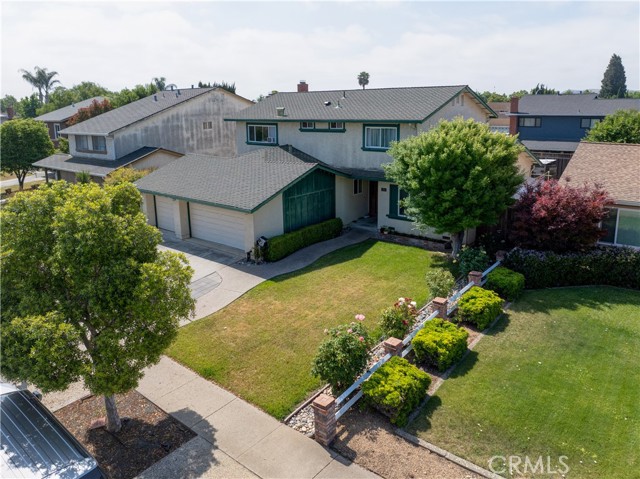 180 Churchill Place, Gilroy CA: https://media.crmls.org/medias/e2bcfb3f-c545-4236-a23d-b65377134116.jpg