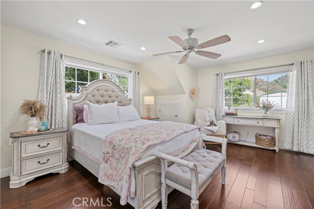 25730 Sand Canyon Road, Canyon Country CA: https://media.crmls.org/medias/e2bd1784-fa56-4e34-a372-ddc0314f394b.jpg