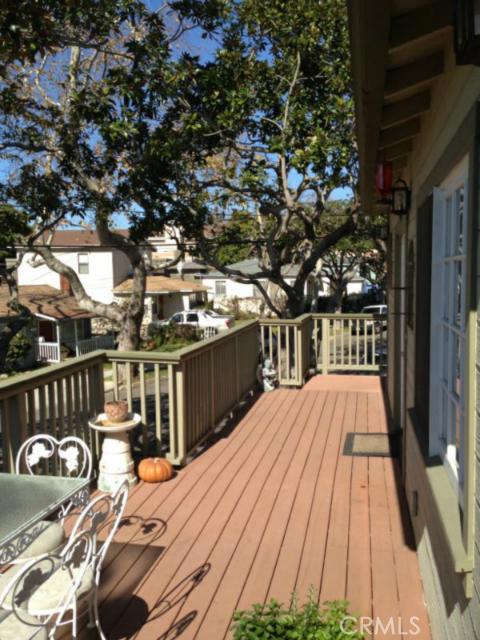 129 Lucia Avenue, Redondo Beach, California 90277, 2 Bedrooms Bedrooms, ,2 BathroomsBathrooms,Residential,Sold,Lucia,SB13020708