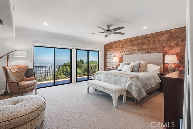 3300 Crownview Drive, Rancho Palos Verdes CA: https://media.crmls.org/medias/e2bebcf7-1ec4-4dff-93e3-c349b263f0dc.jpg