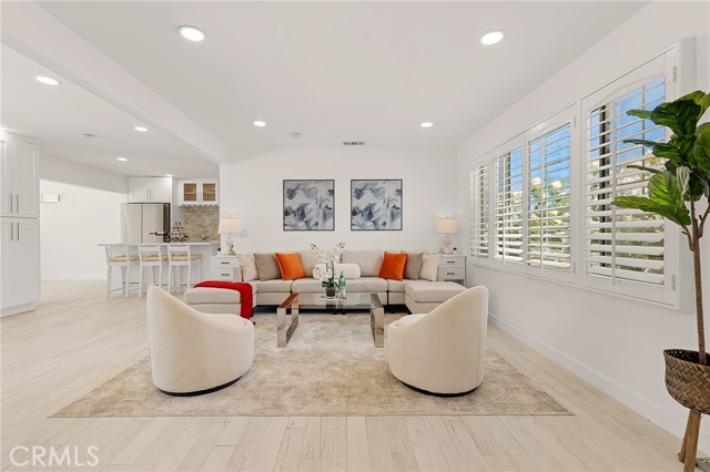 Front Image Thumbnail for CRPW26071664