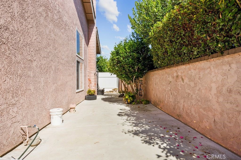 MLS #WS25106206 img 44