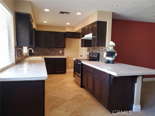 Detail Gallery Image 6 of 22 For 30435 N Brandywine Canyon Rd, Canyon Country,  CA 91351 - 3 Beds | 2 Baths