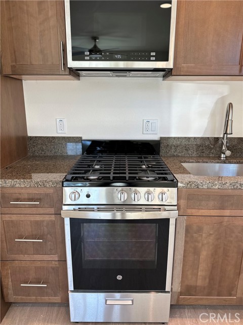 6646 Neddy Avenue, West Hills CA: https://media.crmls.org/medias/e2c07d27-19c0-46ec-832f-7e1a30b7ffcf.jpg