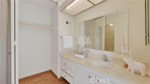 Detail Gallery Image 15 of 30 For 8237 Henshaw Cir, Buena Park,  CA 90621 - 3 Beds | 2/1 Baths