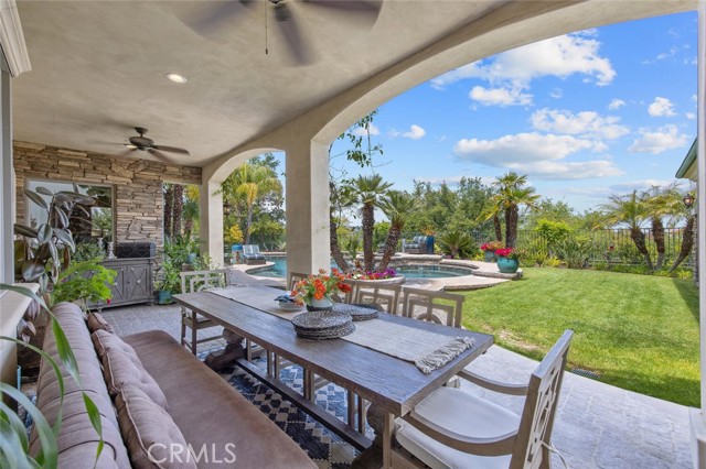 25769 Oak Leaf Court, Valencia CA: https://media.crmls.org/medias/e2c0fec4-21f6-4788-b072-4538211c8139.jpg