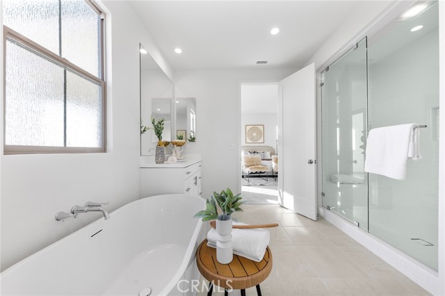 118 sunnybank Boulevard, Irvine CA: https://media.crmls.org/medias/e2c1b7d4-ab72-4b75-af02-c4ebd0e28391.jpg