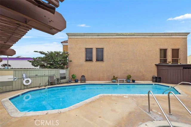 3142 Midway Drive, San Diego CA: https://media.crmls.org/medias/e2c2332f-3bb6-47f6-8a47-dd5d6896f9ea.jpg
