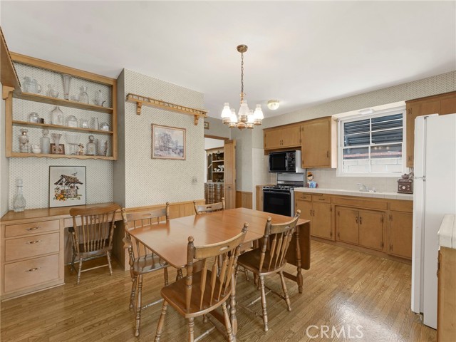 18725 Covello Street, Reseda CA: https://media.crmls.org/medias/e2c25858-111c-419f-ae78-6e94eb0ef13c.jpg