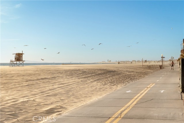 Detail Gallery Image 35 of 35 For 106 31st St, Newport Beach,  CA 92663 - 5 Beds | 3 Baths