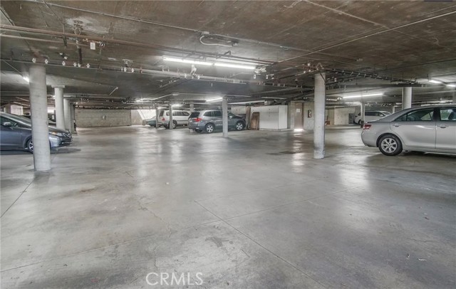 Detail Gallery Image 20 of 20 For 3121 Colorado Ave, Santa Monica,  CA 90404 - 3 Beds | 2/1 Baths