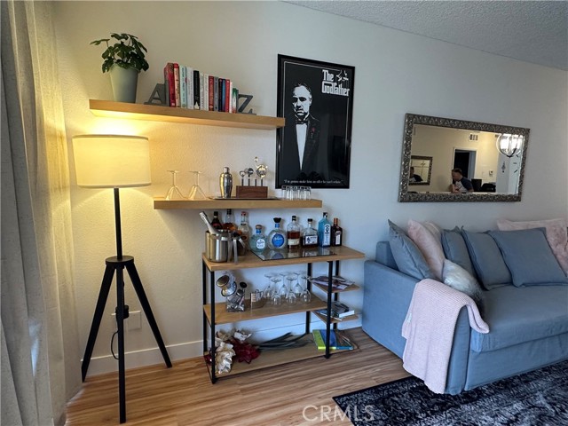 Detail Gallery Image 4 of 29 For 1745 Camino Palmero St #416,  Los Angeles,  CA 90046 - 1 Beds | 1 Baths