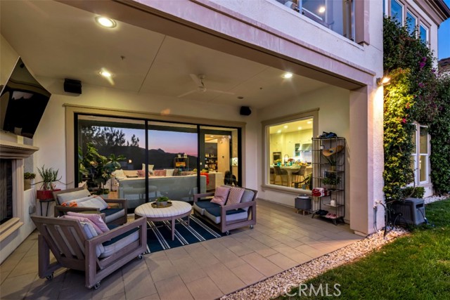 11929 Ricasoli Way, Porter Ranch CA: https://media.crmls.org/medias/e2c584d4-76df-4c0c-8287-335aae75fb19.jpg