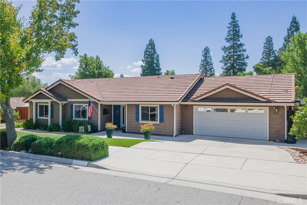 310 Oak Grove Court