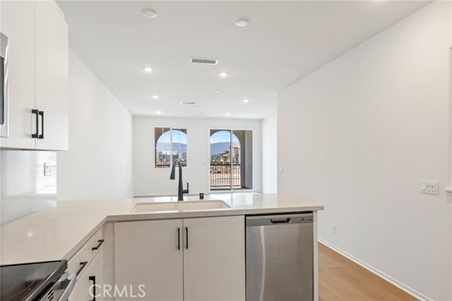 Detail Gallery Image 21 of 38 For 8444 Milk Thistle, Chino,  CA 91708 - 4 Beds | 4 Baths