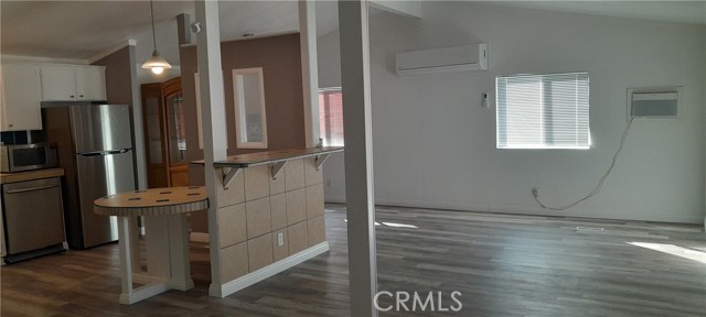 Detail Gallery Image 6 of 18 For 21801 69th, California City,  CA 93505 - 3 Beds | 2 Baths