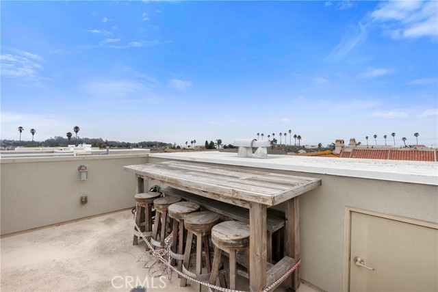 280 Stimson, Pismo Beach CA: https://media.crmls.org/medias/e2c5f792-9660-438a-bd54-95f0ee68db37.jpg