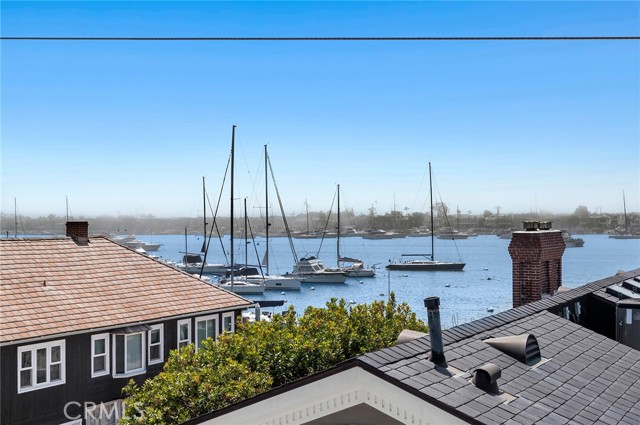 Detail Gallery Image 28 of 35 For 109 Onyx Ave, Newport Beach,  CA 92662 - 3 Beds | 4/1 Baths