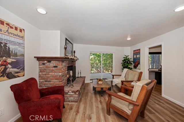 260 El Dorado Drive, Lake Arrowhead, CA 92352