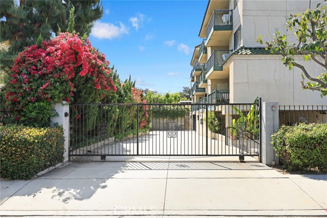 Detail Gallery Image 3 of 24 For 321 N Orange Ave #310,  Monterey Park,  CA 91755 - 2 Beds | 2 Baths