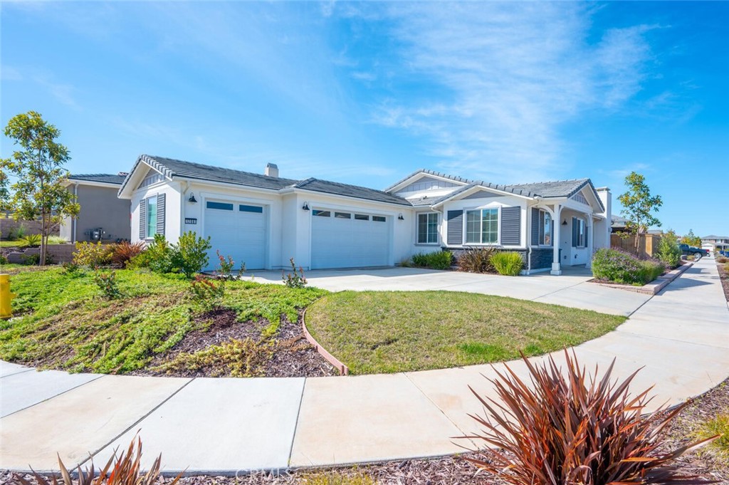 1208 Grand Meadow Santa Maria, California 1208 Grand Meadow