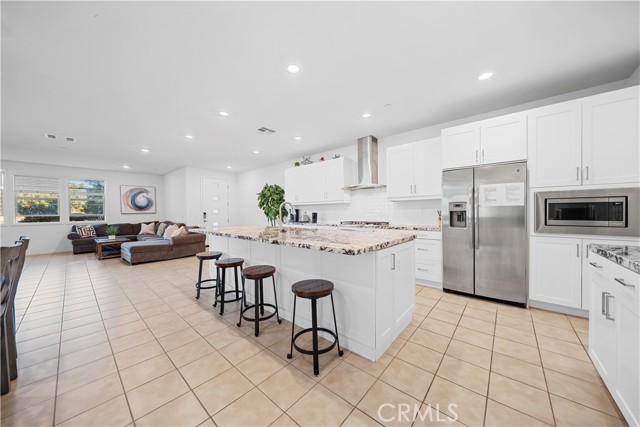 Detail Gallery Image 18 of 49 For 284 Harringay, Irvine,  CA 92618 - 4 Beds | 3 Baths