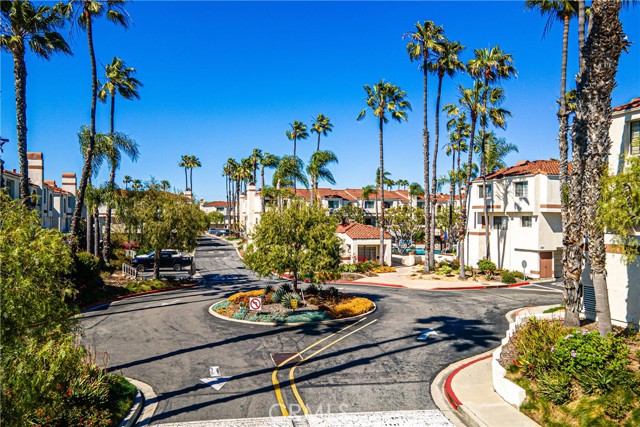 Detail Gallery Image 5 of 66 For 2971 Plaza Del Amo #201,  Torrance,  CA 90503 - 2 Beds | 2/1 Baths