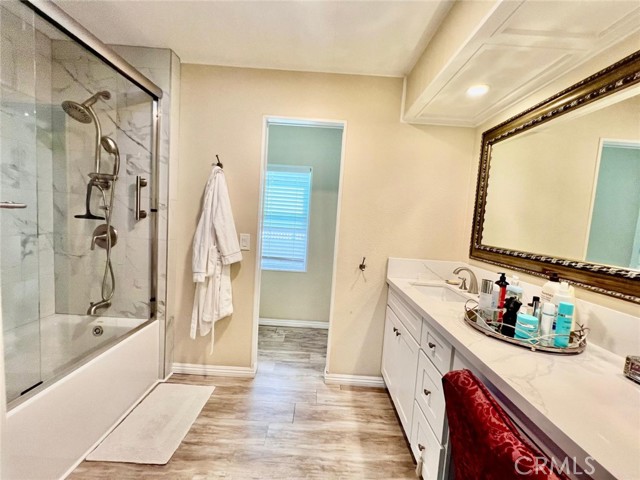 Image 10 of 45 For 215 Clearlake Circle 215