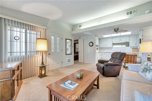 Detail Gallery Image 7 of 24 For 1540 Northwood Rd. #270 J, Seal Beach,  CA 90740 - 2 Beds | 1 Baths