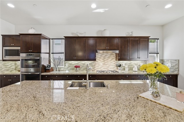 Detail Gallery Image 13 of 46 For 4977 Hydepark, Agoura Hills,  CA 91301 - 4 Beds | 2/1 Baths