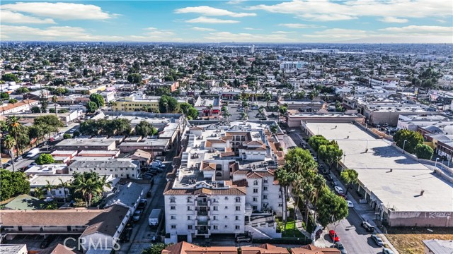 Detail Gallery Image 9 of 41 For 7018 404 Rita, Huntington Park,  CA 90255 - 3 Beds | 2 Baths