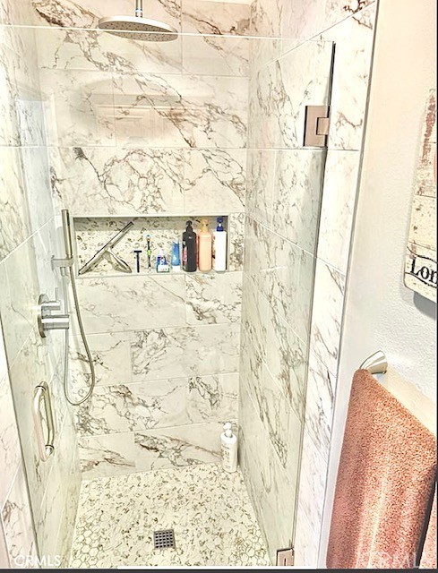 Detail Gallery Image 8 of 15 For 15 15th St #22,  Hermosa Beach,  CA 90254 - 2 Beds | 2 Baths