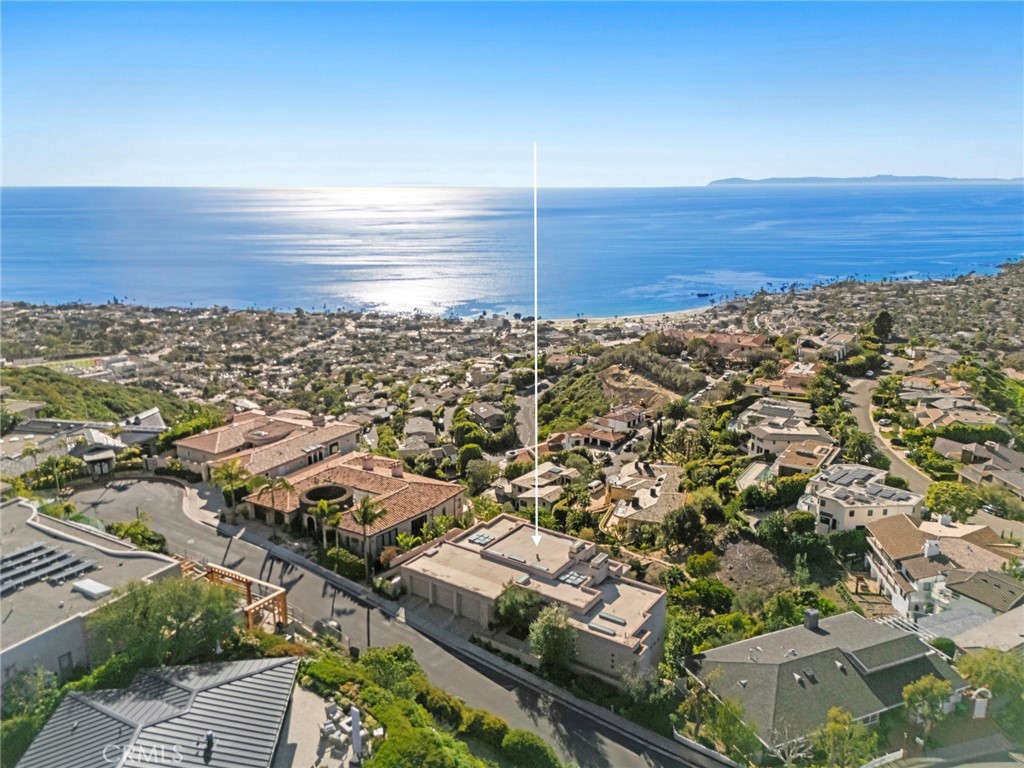 https://media.crmls.org/medias/e2ccb6f7-f558-493e-85f2-a784ef8d042c.jpg?preset=X-Large