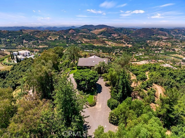 Detail Gallery Image 13 of 62 For 44665 La Cruz Dr, Temecula,  CA 92590 - 3 Beds | 3 Baths