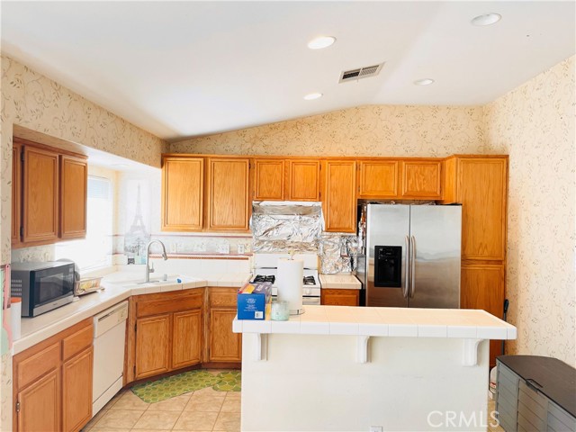 Detail Gallery Image 7 of 18 For 22028 Blondon Ct, Wildomar,  CA 92595 - 4 Beds | 2 Baths