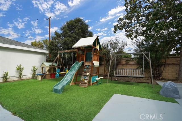 Detail Gallery Image 24 of 24 For 23251 Hamlin St, West Hills,  CA 91307 - 4 Beds | 2 Baths