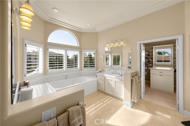 Image 35 of 62 For 5478 Edgewood