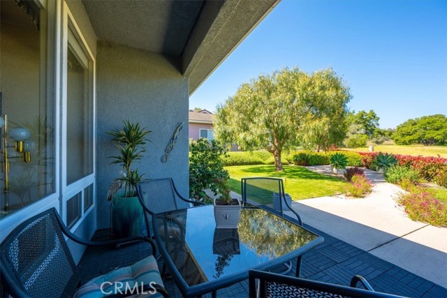 1105 Oakmont Place, Nipomo CA: https://media.crmls.org/medias/e2cf2b6a-c8a2-47a1-9bb8-243ce81cb5a4.jpg