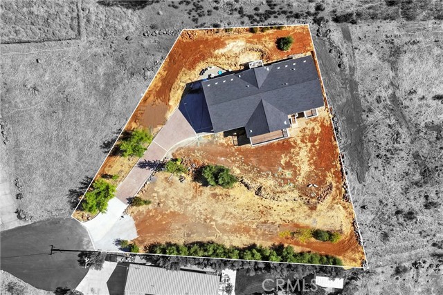 18380 Grizzly Court, Hidden Valley Lake CA: https://media.crmls.org/medias/e2cf2d72-0bbf-43c0-be98-cac167a38077.jpg