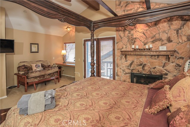 Detail Gallery Image 17 of 38 For 39802 Lakeview Dr #12,  Big Bear Lake,  CA 92315 - 2 Beds | 3/1 Baths