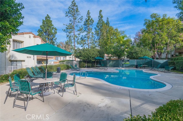 Detail Gallery Image 3 of 20 For 22804 Hilton Head #39,  Diamond Bar,  CA 91765 - 2 Beds | 1 Baths